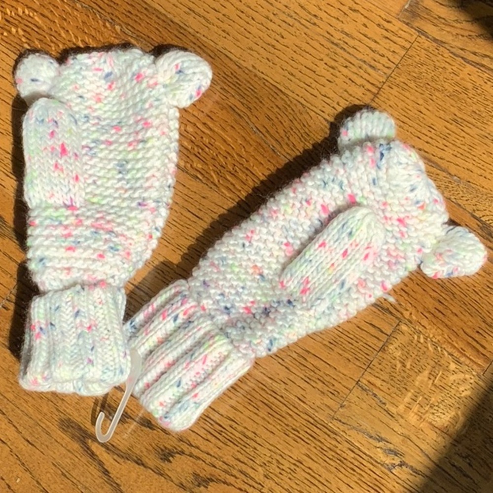 Llama Mittens - Picture 2 of 2